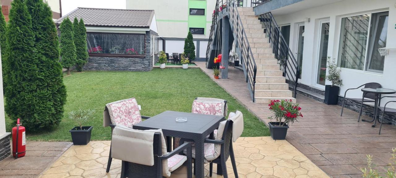 Hotel Casa Gogu Năvodari Esterno foto